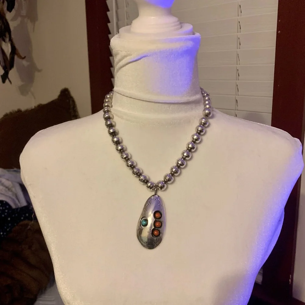 SOLD!! Vintage Navajo Sterling necklace with Stones by Jack Tom - Picture 3 of 4